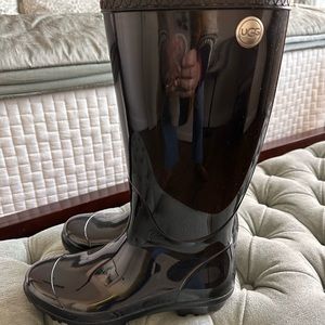 Ugg rain boots